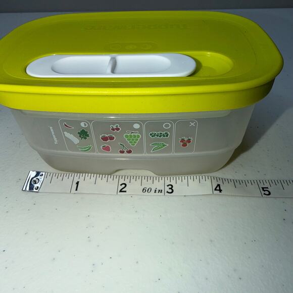 Tupperware 375ml Fridge Smart Fruit Vegetable Vented Storage Container 7377 - Picture 6 of 6